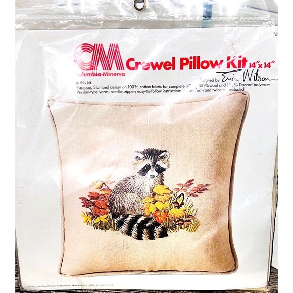 Raccoon Crewel Pillow Kit Erica Wilson Vintage NIP 1976 - Picture 2 of 3